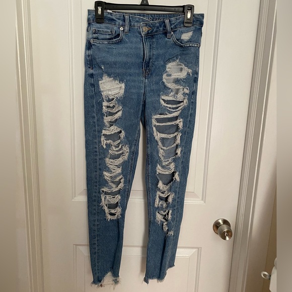 American Eagle Highest Rise Mom Jeans - Picture 1 of 2